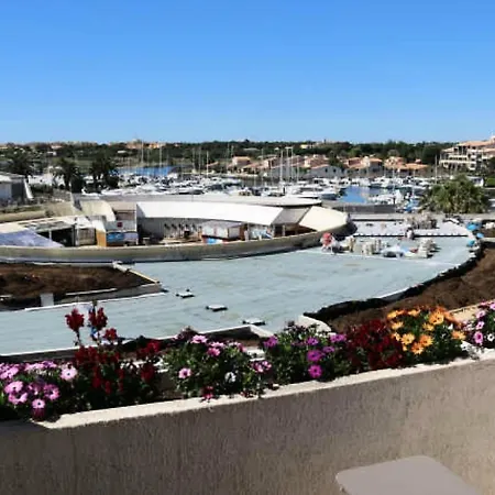 Port Ambonne - 2 Pieces Pour 4 Personnes 324 - Naturiste *